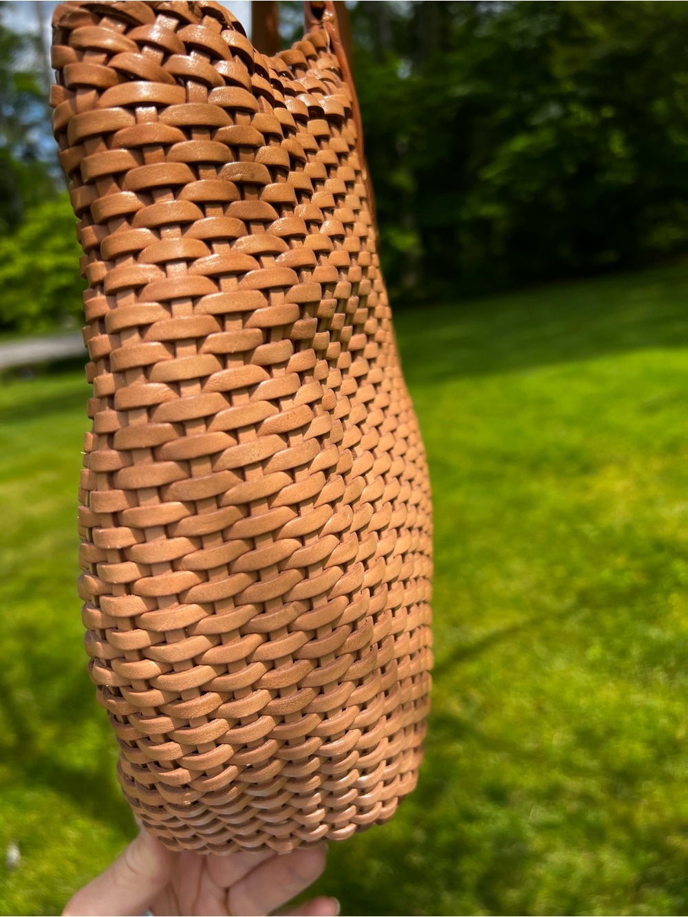 Brahmin Woven Leather Cognac. Nantucket Basket weave - Picture 12 of 13
